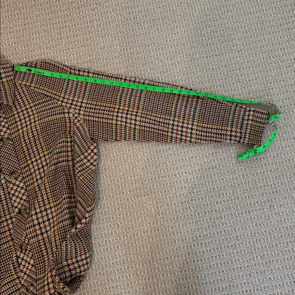 Cabi Yorkshire Shacket - Picture 11 of 11